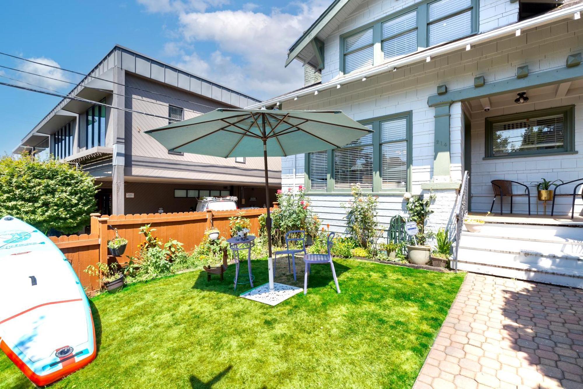 Vintage 3 Bedroom Home In Prime Eastlake Seattle With Private Parking 外观 照片